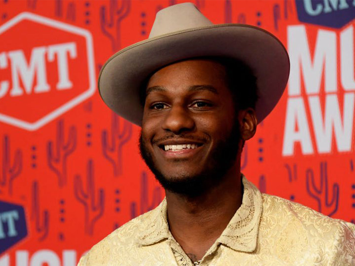 Fort Worth Native Leon Bridges’ Music Video Celebrates Blackness